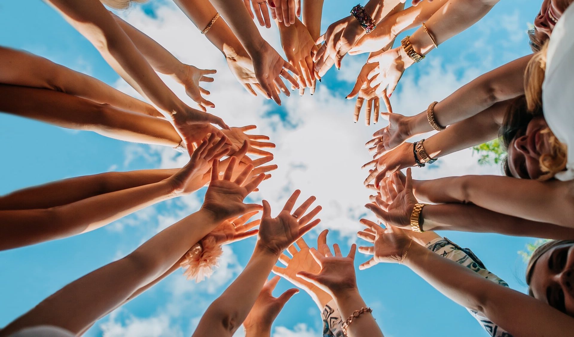 Wil jij ons helpen? Bel of mail ons dan!